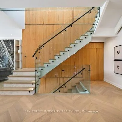 207,&nbsp;Ellerslie, Willowdale West, Toronto
