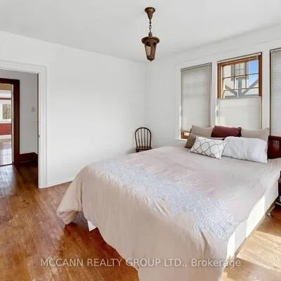 252,&nbsp;Sheldrake, Mount Pleasant East, Toronto