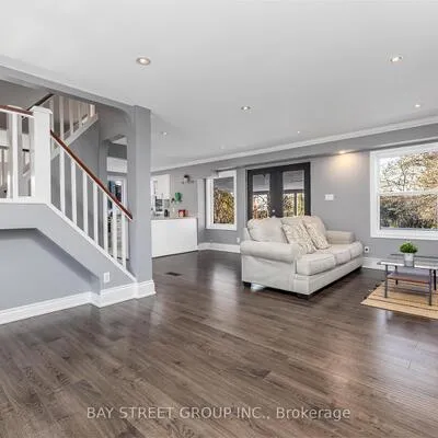 112,&nbsp;Bevdale, Willowdale West, Toronto
