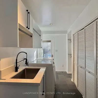 9,&nbsp;Alderdale, Banbury-Don Mills, Toronto
