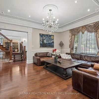 59,&nbsp;Hi Mount, Bayview Village, Toronto