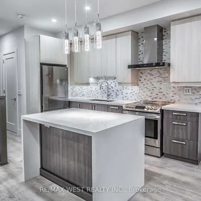 268,&nbsp;Sterling, Dufferin Grove, Toronto