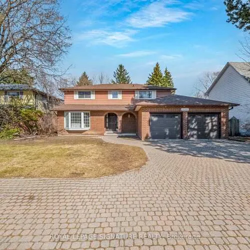 Premium freehold home for sale: 3161, Bayview, Bayview Village, Toronto