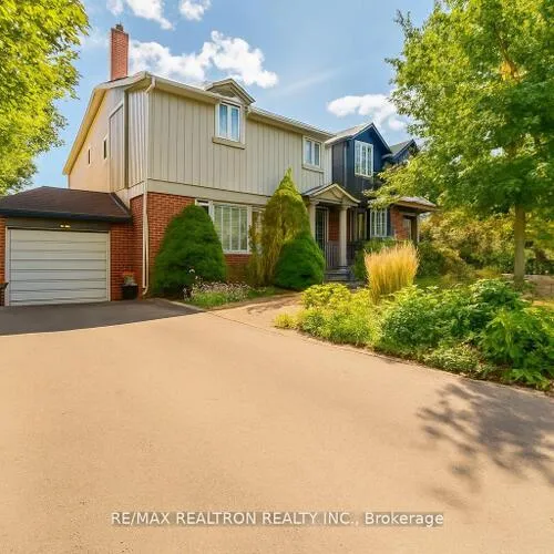 Premium freehold home for sale: 663, Woburn, Bedford Park-Nortown, Toronto