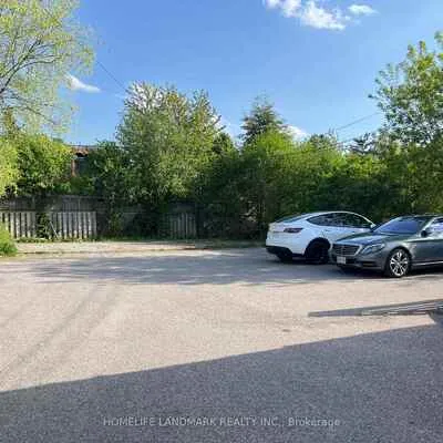 149,&nbsp;Finch, Willowdale West, Toronto