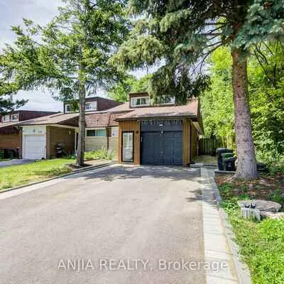 272,&nbsp;McNicoll, Hillcrest Village, Toronto