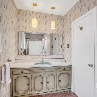 34,&nbsp;Addison, Banbury-Don Mills, Toronto