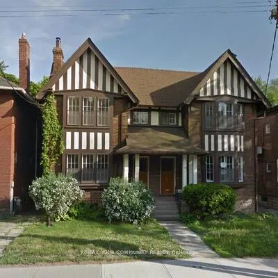 179,&nbsp;St Clair, Rosedale-Moore Park, Toronto
