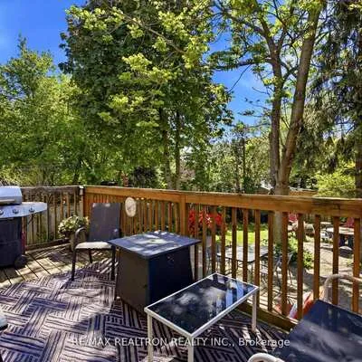 623,&nbsp;Coldstream, Englemount-Lawrence, Toronto