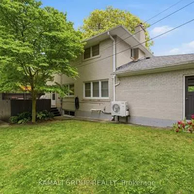 30,&nbsp;Blue Ridge, Bayview Village, Toronto
