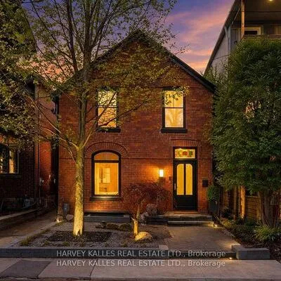 239,&nbsp;Borden, University, Toronto