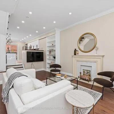 12,&nbsp;Old Primrose, Regent Park, Toronto