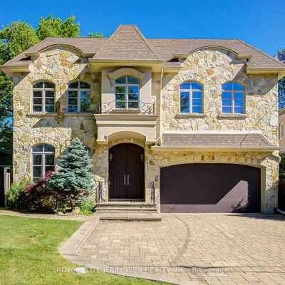 330,&nbsp;Hillcrest, Willowdale East, Toronto