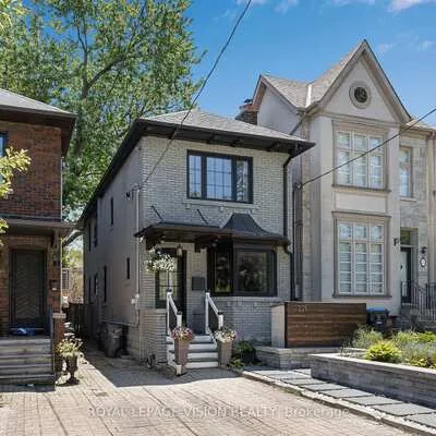 221,&nbsp;Bedford Park, Lawrence Park North, Toronto