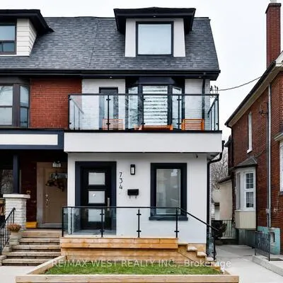 734,&nbsp;Shaw, Palmerston-Little Italy, Toronto