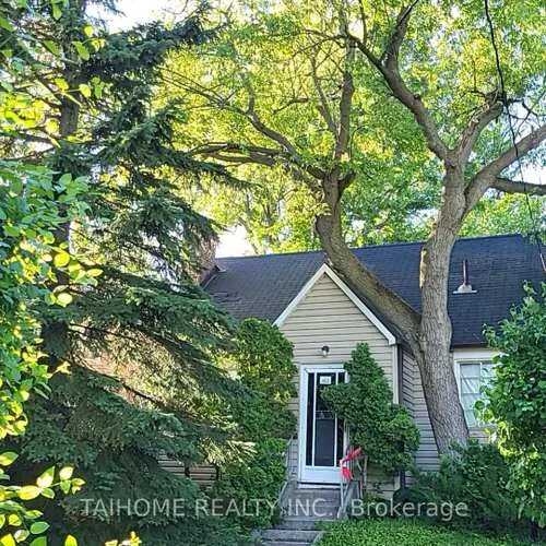 Premium freehold home for sale: 462, Ellerslie, Willowdale West, Toronto
