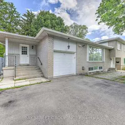 99,&nbsp;Grantbrook, Newtonbrook West, Toronto