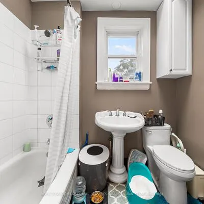 39,&nbsp;Standish, Rosedale-Moore Park, Toronto