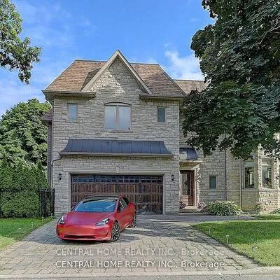 1,&nbsp;Tally, Bayview Village, Toronto