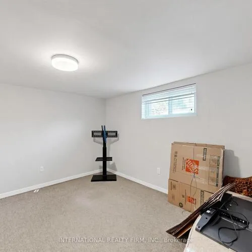 Premium freehold home for sale: 200, Burndale, Lansing-Westgate, Toronto