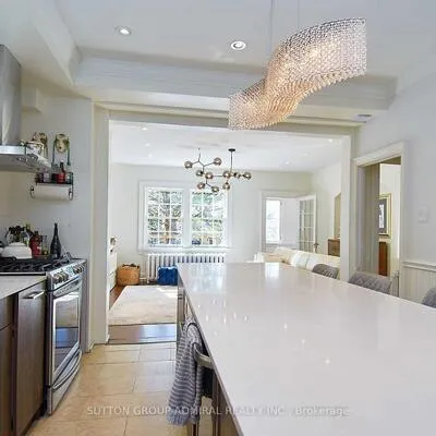 63,&nbsp;Highland, Rosedale-Moore Park, Toronto