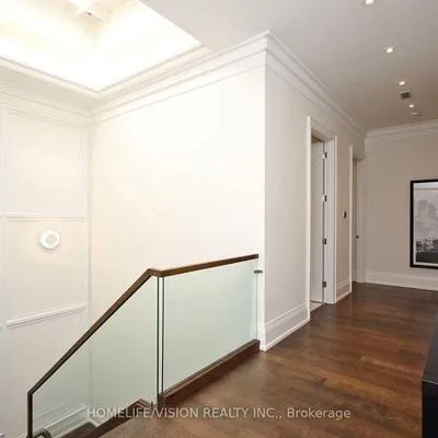 35,&nbsp;Longwood, Banbury-Don Mills, Toronto