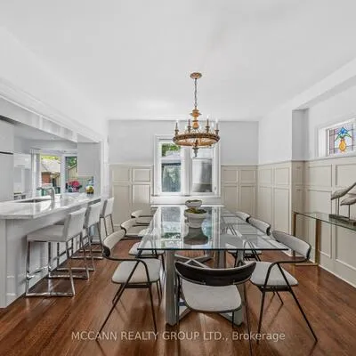 111,&nbsp;Chudleigh, Lawrence Park South, Toronto
