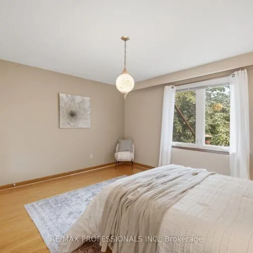 Premium freehold home for sale: 171, Regina, Englemount-Lawrence, Toronto