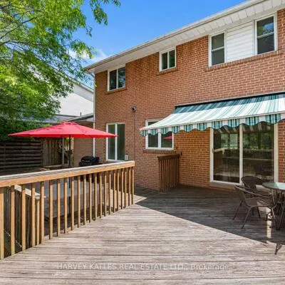 12,&nbsp;Longhope, Don Valley Village, Toronto