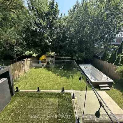 75,&nbsp;Dunblaine, Bedford Park-Nortown, Toronto
