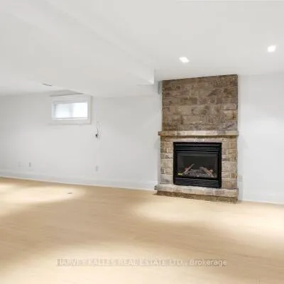 562,&nbsp;Bedford Park, Bedford Park-Nortown, Toronto