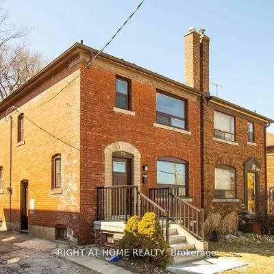 39,&nbsp;Heathview, Bayview Village, Toronto