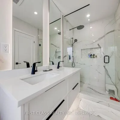 431,&nbsp;Roxton, Palmerston-Little Italy, Toronto