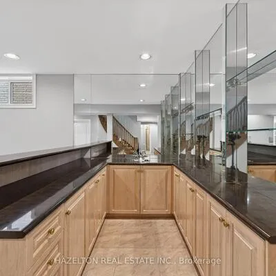 173,&nbsp;Holmes, Willowdale East, Toronto