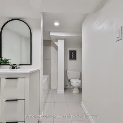 81,&nbsp;Yorkview, Willowdale West, Toronto