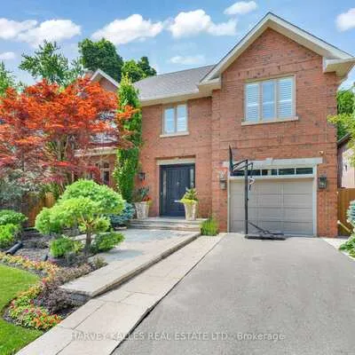 254,&nbsp;Yonge, Bedford Park-Nortown, Toronto