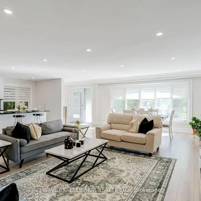 208,&nbsp;Betty Ann, Willowdale West, Toronto