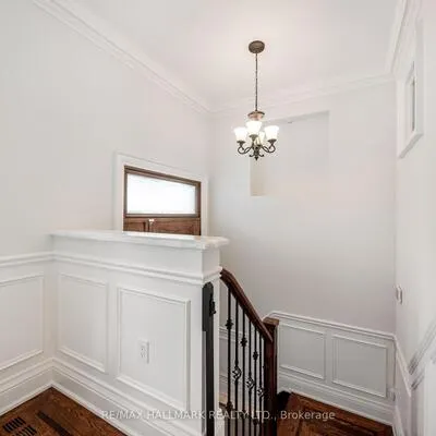 39,&nbsp;Glenforest, Lawrence Park North, Toronto