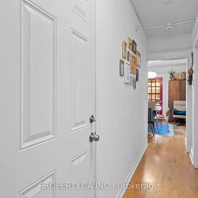 396,&nbsp;Roxton, Palmerston-Little Italy, Toronto