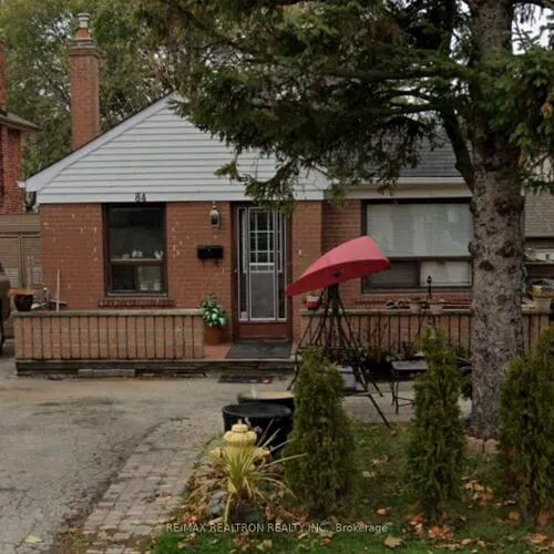 Premium freehold home for sale: 84, Ranee, Englemount-Lawrence, Toronto