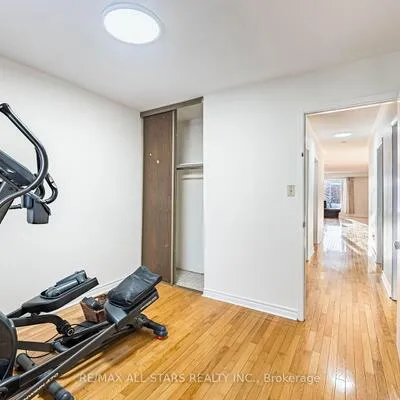 209,&nbsp;Apache, Pleasant View, Toronto