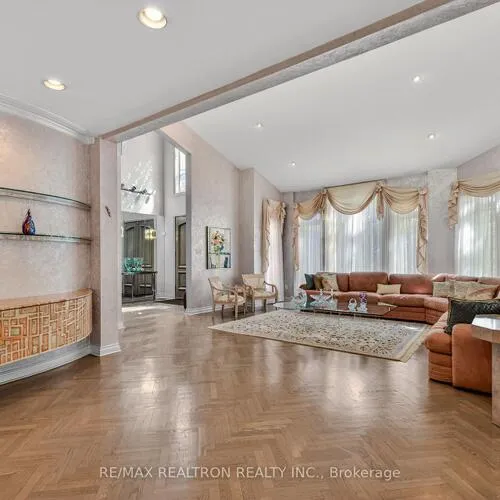 Premium freehold home for sale: 15, Sunforest, Newtonbrook West, Toronto