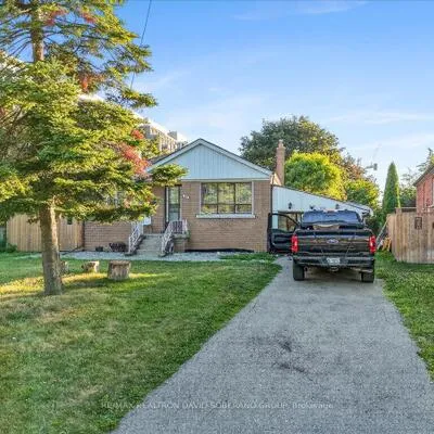 19,&nbsp;Wigan, Clanton Park, Toronto