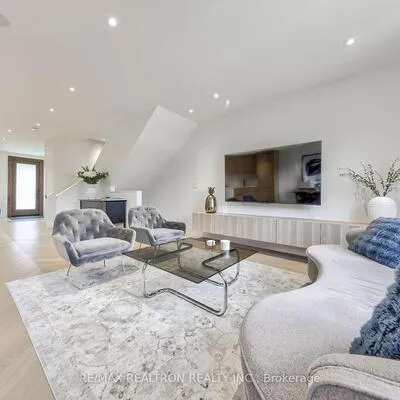 308,&nbsp;Ridley, Lansing-Westgate, Toronto