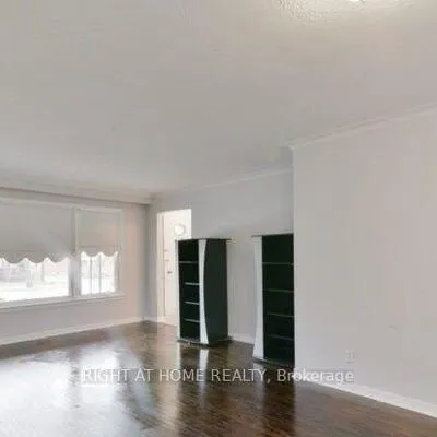 484,&nbsp;Drewry, Newtonbrook West, Toronto