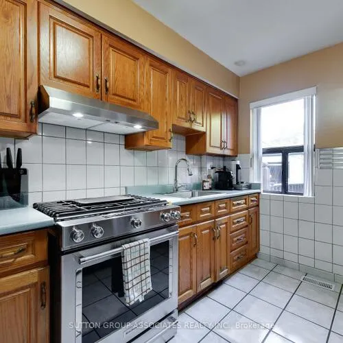 Premium freehold home for sale: 219, Atlas, Humewood-Cedarvale, Toronto