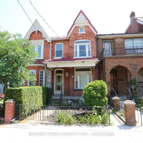 Premium freehold home for sale: 15, Oxford, Kensington-Chinatown, Toronto