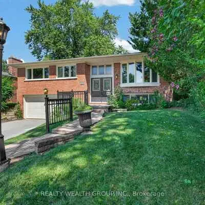10,&nbsp;Derwent, Newtonbrook East, Toronto