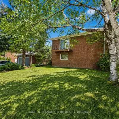 225,&nbsp;Maxome, Newtonbrook East, Toronto