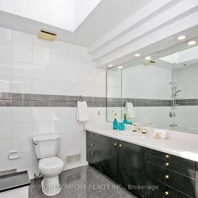 17,&nbsp;Bramble, Banbury-Don Mills, Toronto